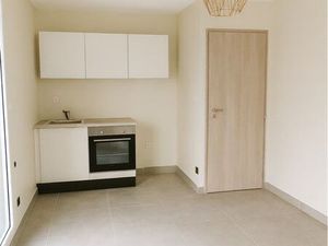 Location studio excellent état