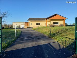 Saint Laurent  maison récente avec grand terrain hors lotissement