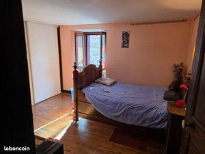 AV - Maison MARCILLAC-VALLON