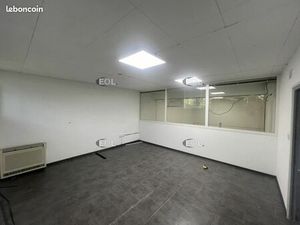 Bureaux 147 m²