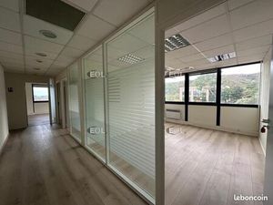 Bureaux 173 m²