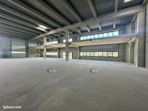 Local d'activité 3 432 m²