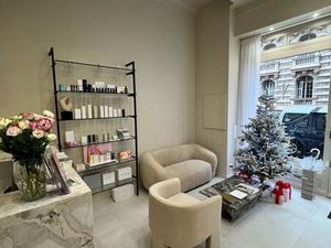 Cabinet et postes pour professionnels de la beauté – Nice centre