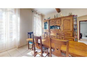 Appartement T2  54m2  ensoleillé et en bon état