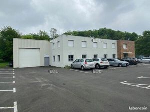 Local d'activité 947 m²