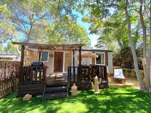 Mobil-home dans camping