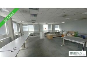 Bureaux 2 037 m²