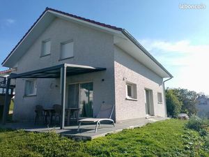 Maison 142m² de 2014 + sous sol 80m²