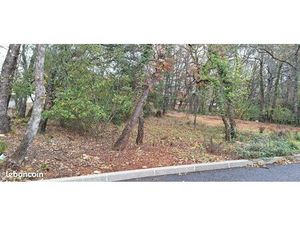 Terrain 1 059 m² Nans Les Pins