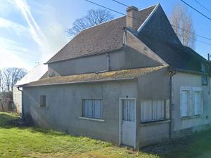 Maison à restaurer ■Terrain d'environ 10 000 m²