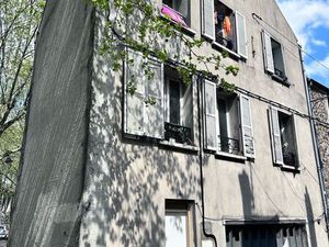 Pavillon divisé – Idéal promoteurs / projet immobilier