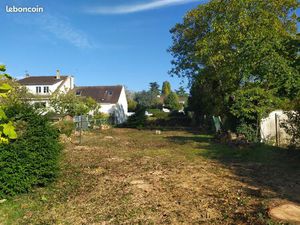 Terrain constructible de 527m² à vendre