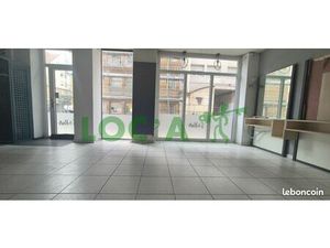 Local commercial 32 m² Dijon