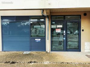 Local commercial axe ultra passager