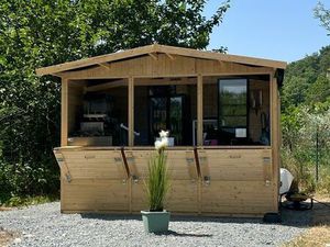 Chalet à glace équipé