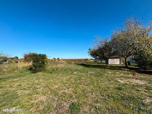 Terrain 580 m² Le Pout