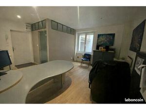 À LOUER – Local professionnel 25 m² – Centre-ville de Montbéliard