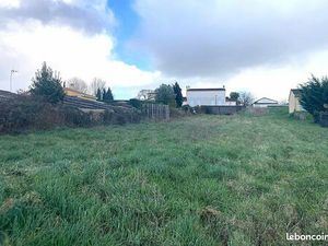 Terrain 875 m² Blaye