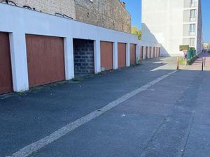 RARE : Garage secteur Chartrons - Cité du vin - Bassin à flot