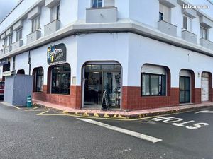 Commerce à remettre