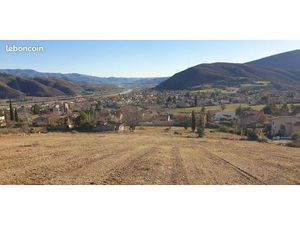 Terrains constructibles viabilisés – Plein sud  vue dégagée – Sisteron
