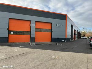 Local d'activité 198 m²