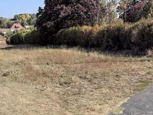 Terrain 1 803 m² Buxeuil