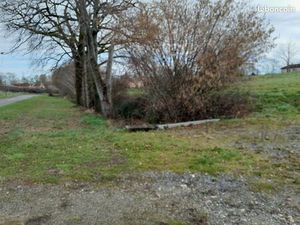 Terrain 700 m² Landiras