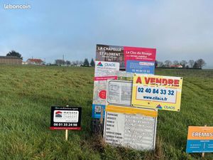 Terrain 384 m² La Chapelle Saint Florent