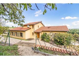 Vente maison 8 pièces 182 m² Villefranche-sur-Saône (69400)