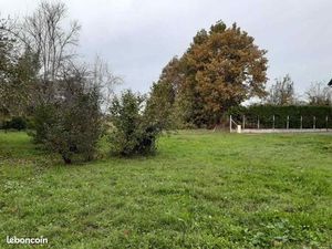 Terrain 550 m² Avensan