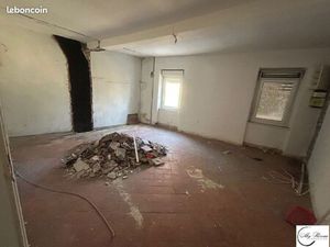 Immeuble 3 pièces 150 m²