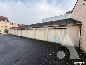 Parking/box 17 m² PONT SAINTE MAXENCE