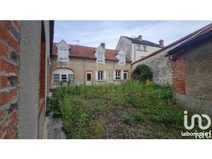 Maison 10 pièces 225 m²