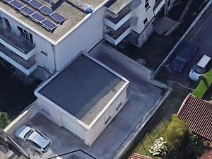 Local d’activité de 51 m2 sur parcelle de 200m2 environ