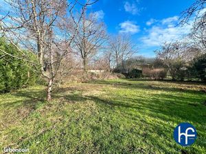 Terrain de 550m2 au bord de l'eau