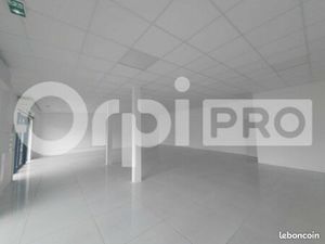 Local commercial 115 m²