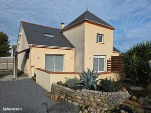 Location maison T5 à Lamarque Pontacq