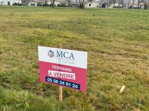 Terrain 640 m² Arsac