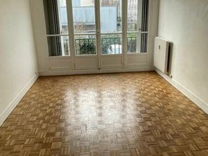 Studio rénové BONDY