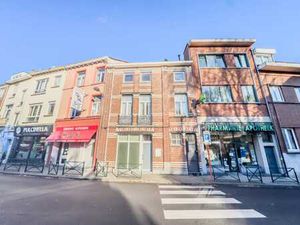 MAISON : PROFESSION LIBERALE - LOGEMENT 3 CHAMBRES