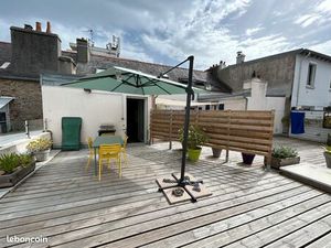 2 pièces de charme avec terrasse en hypercentre