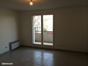 Grand F1 33m2 à Europole Grenoble