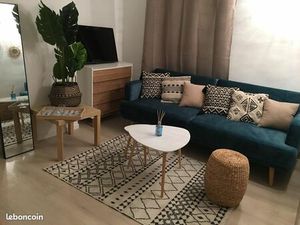 T2 meublé à deux minutes du port