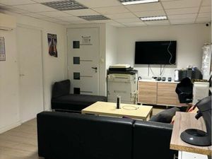 A LOUER Bureaux Local Activité avec Parking couvert ou Entrepot Nancy Centre Ville