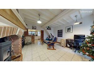 Maison rénovée avec cour - Brionne