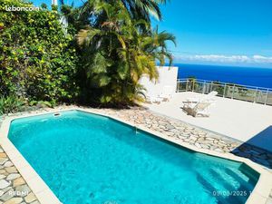 Saint Leu vue panoramique océan piscine privée