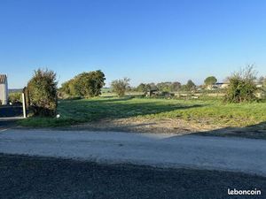 Terrain 1 898 m² Courcon