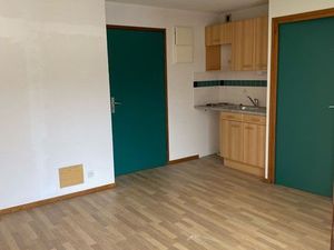 Studio de 25 m2 avec chambrette  balcon Est  cœur du village