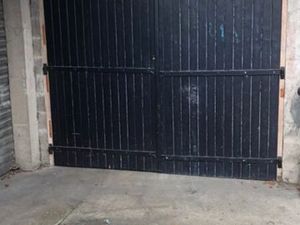 Grand Garage fermé sécurisé